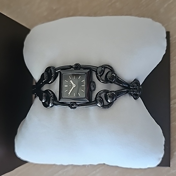 Authentic Gucci Signoria watch,new - Picture 1 of 11